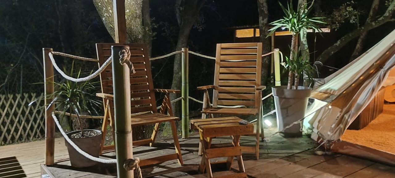 Evasion En Pleine Nature, Tipi Insolite Et Jacuzzi Au Pont Du Gard ! Vers Pont du Gard Exterior photo