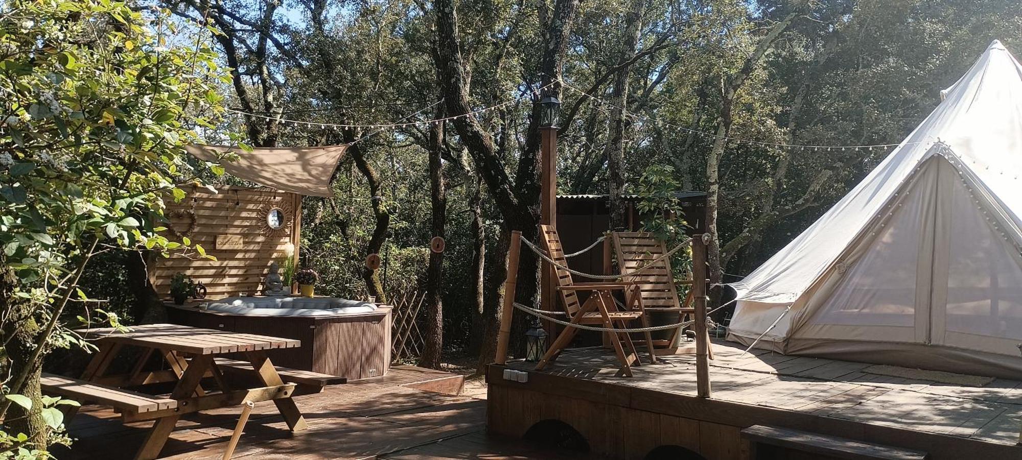 Evasion En Pleine Nature, Tipi Insolite Et Jacuzzi Au Pont Du Gard ! Vers Pont du Gard Exterior photo